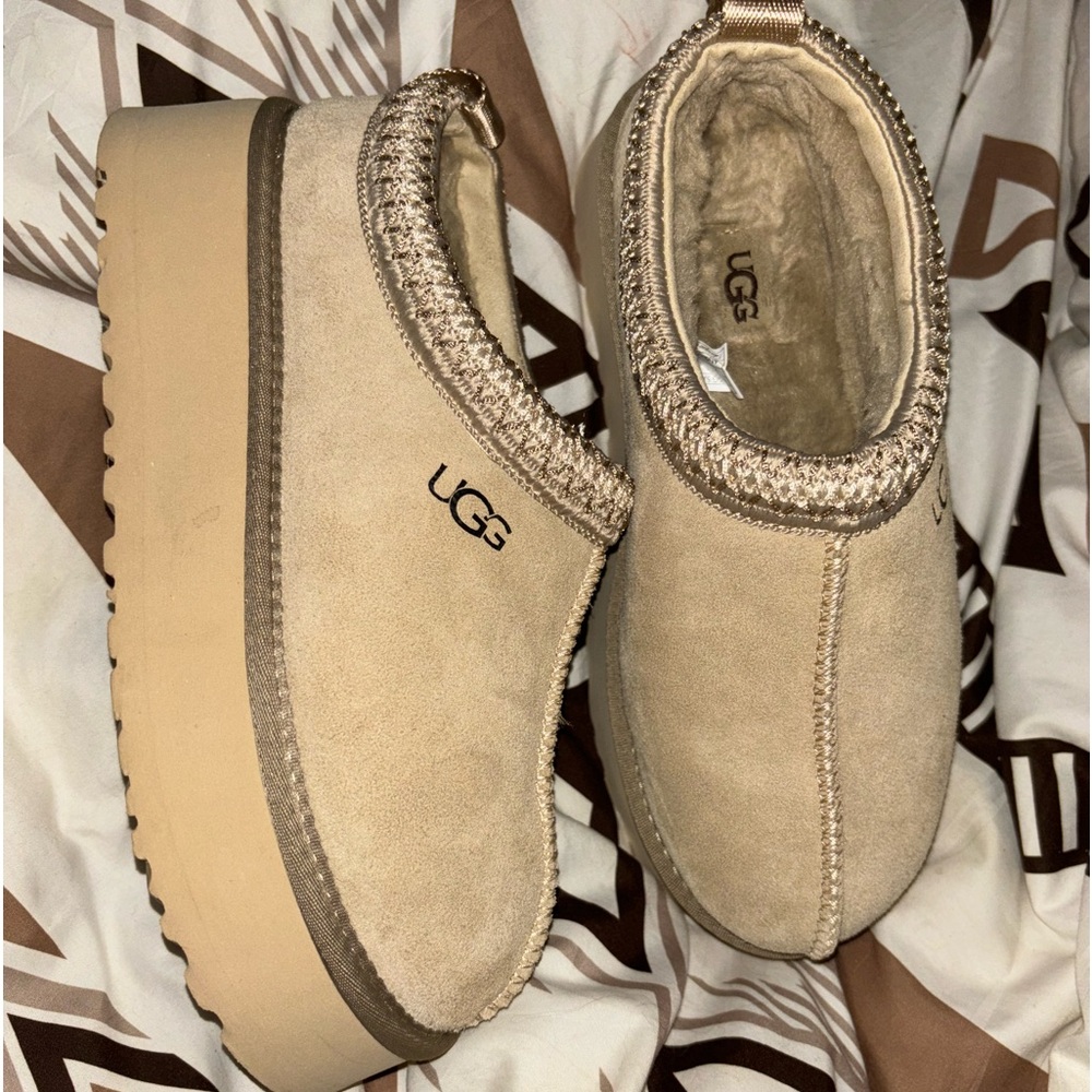 UGG Tazz